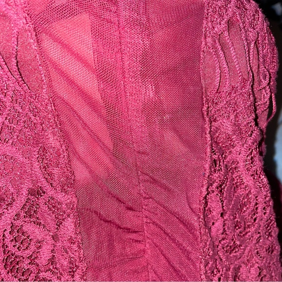 Alfred State Lace Dress Maroon Color Size S - Picture 9 of 11
